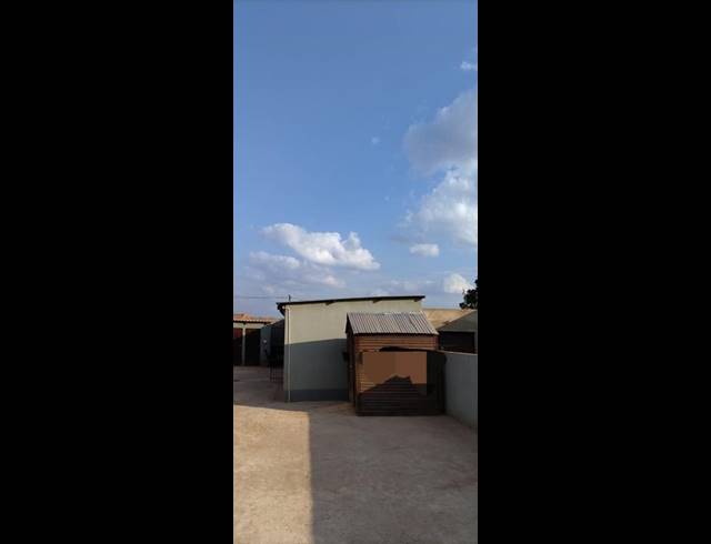 2 BEDROOM HOUSE FOR SALE IN SOSHANGUVE SOUTH